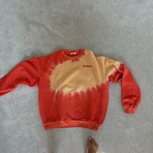 MADHAPPY CREWNECK SWEATSHIRT